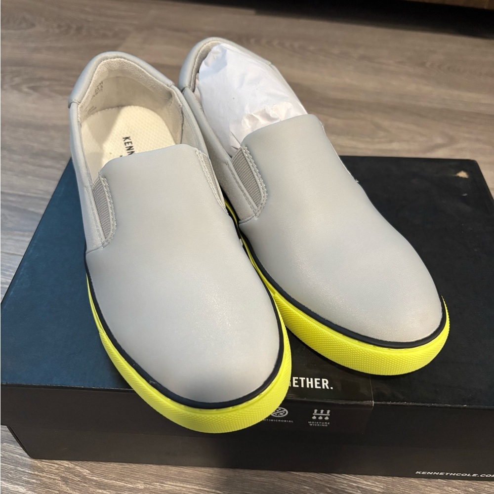 Kenneth Cole New York Kam Stripe Slip-On Sneakers
Women’s Size 7 – New in Box